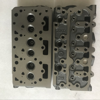 D850 D1703 V2203 V1702 V1902 V3300 D1503 D1105 D950 M4000 Engine Cylinder Head For Kubota Engine Spare Parts